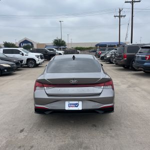 HYUNDAI ELANTRA SEL - 7