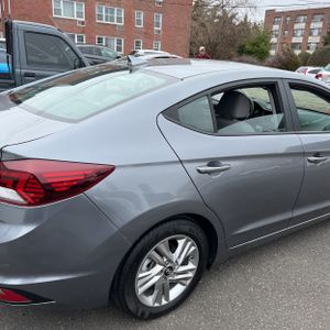 HYUNDAI ELANTRA VALUE EDITION - 9