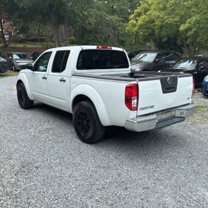 2012 Nissan FRONTIER SV photo 5