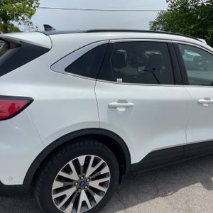 FORD ESCAPE TITANIUM - 9