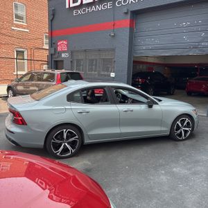 2024 Volvo S60 B5 CORE DARK THEME 照片 10