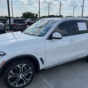 صورة 2 لـ 2021 BMW X5 XDRIVE45E
