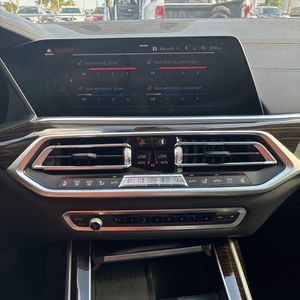 صورة 40 لـ 2020 BMW X7 XDRIVE40I