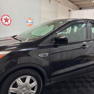 FORD ESCAPE S - 2