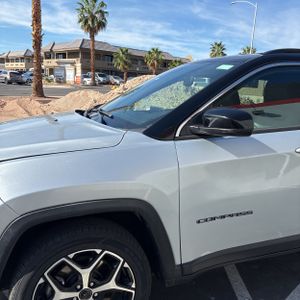 JEEP COMPASS LIMITED 4X4 - 2
