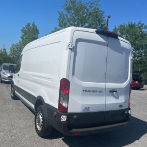 FORD TRANSIT 250 - 5