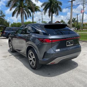صورة 5 لـ 2025 Lexus RX 350 BASE