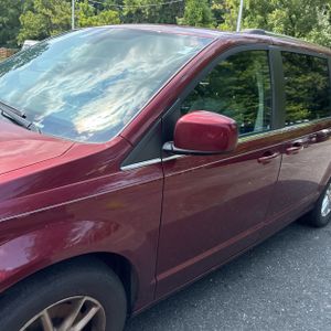 صورة 2 لـ 2018 Dodge GRAND CARAVAN SXT