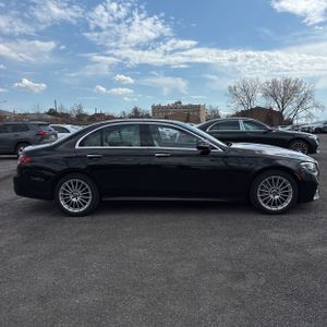 MERCEDES-BENZ E-CLASS - 10