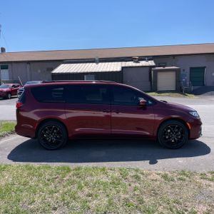 CHRYSLER PACIFICA TOURING L AWD - 10