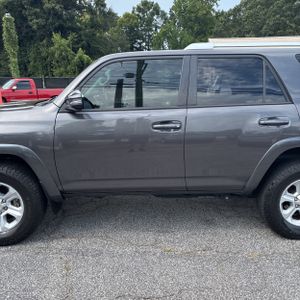 2018 Toyota 4RUNNER SR5 PREMIUM 照片 4