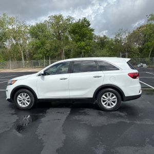 KIA SORENTO - 3