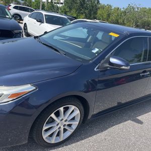2015 Toyota AVALON LIMITED — фото 2