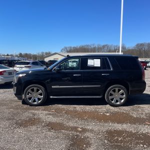 CADILLAC ESCALADE LUXURY - 3