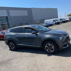 KIA SPORTAGE LX - 10