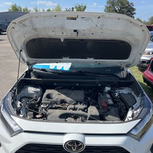 صورة مصغرة 44 لـ 2024 Toyota RAV4 LE