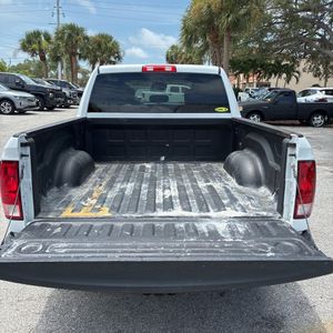 2020 RAM 1500 CLASSIC TRADESMAN — миниатюра 41