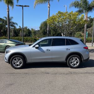 MERCEDES-BENZ GLC - 3