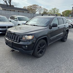 JEEP GRAND CHEROKEE LAREDO - 1