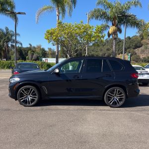 صورة 3 لـ 2020 BMW X5 M50I