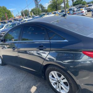 HYUNDAI SONATA GLS - 6