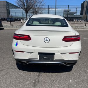 MERCEDES-BENZ E-CLASS - 7