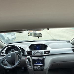 صورة 40 لـ 2015 Honda ODYSSEY EX