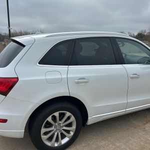 AUDI Q5 2.0T PREMIUM - 9