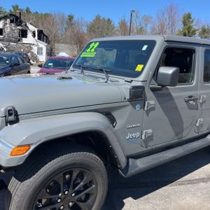 JEEP WRANGLER 4XE UNLIMITED SAHARA 4X4 - 2