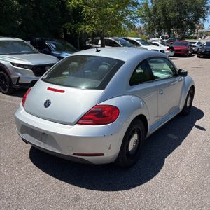 VOLKSWAGEN BEETLE 2.5L ENTRY PZEV - 6