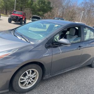 Toyota Prius Two Eco - 2