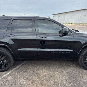 صورة 11 لـ 2020 JEEP GRAND CHEROKEE ALTITUDE