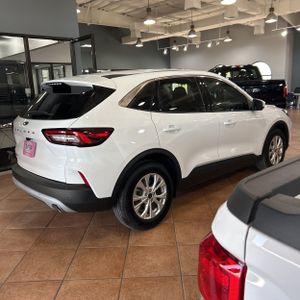 FORD ESCAPE ACTIVE - 8