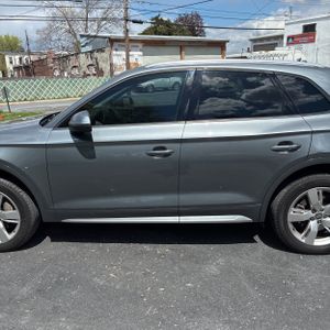 AUDI Q5 2.0T PREMIUM - 4