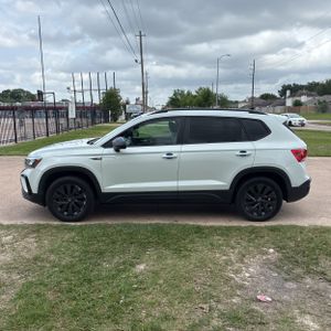 VOLKSWAGEN TAOS S 4MOTION - 3