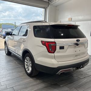 2017 FORD EXPLORER XLT 照片 4
