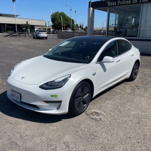 TESLA MODEL 3 LONG RANGE - 1