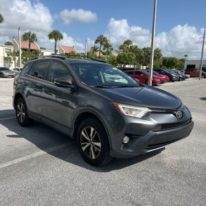 2017 Toyota RAV4 XLE 缩略图 12