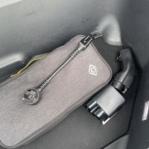 2022 Rivian R1S LAUNCH EDITION — миниатюра 43