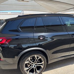 صورة 8 لـ 2022 BMW X5 SDRIVE40I