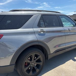 FORD EXPLORER ST - 9