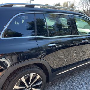 MERCEDES-BENZ GLB - 8