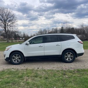 CHEVROLET TRAVERSE LT - 3