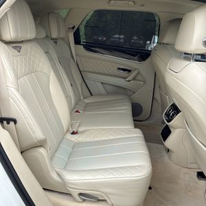 2017 Bentley BENTAYGA BASE — фото 34