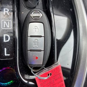 2015 Nissan ROGUE SV thumbnail 53