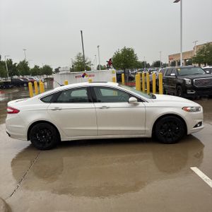 FORD FUSION TITANIUM - 10