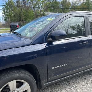 JEEP COMPASS LATITUDE - 2
