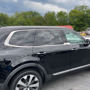 صورة 9 لـ 2020 KIA TELLURIDE S