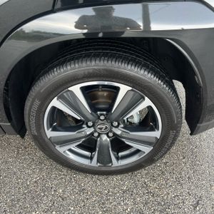 2025 Lexus UX 300H PREMIUM 照片 18