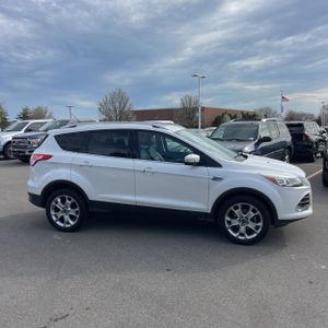 FORD ESCAPE TITANIUM - 10